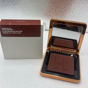 Haus Labs By Lady Gaga Power Sculpt Velvet Bronzer - Deep Brown